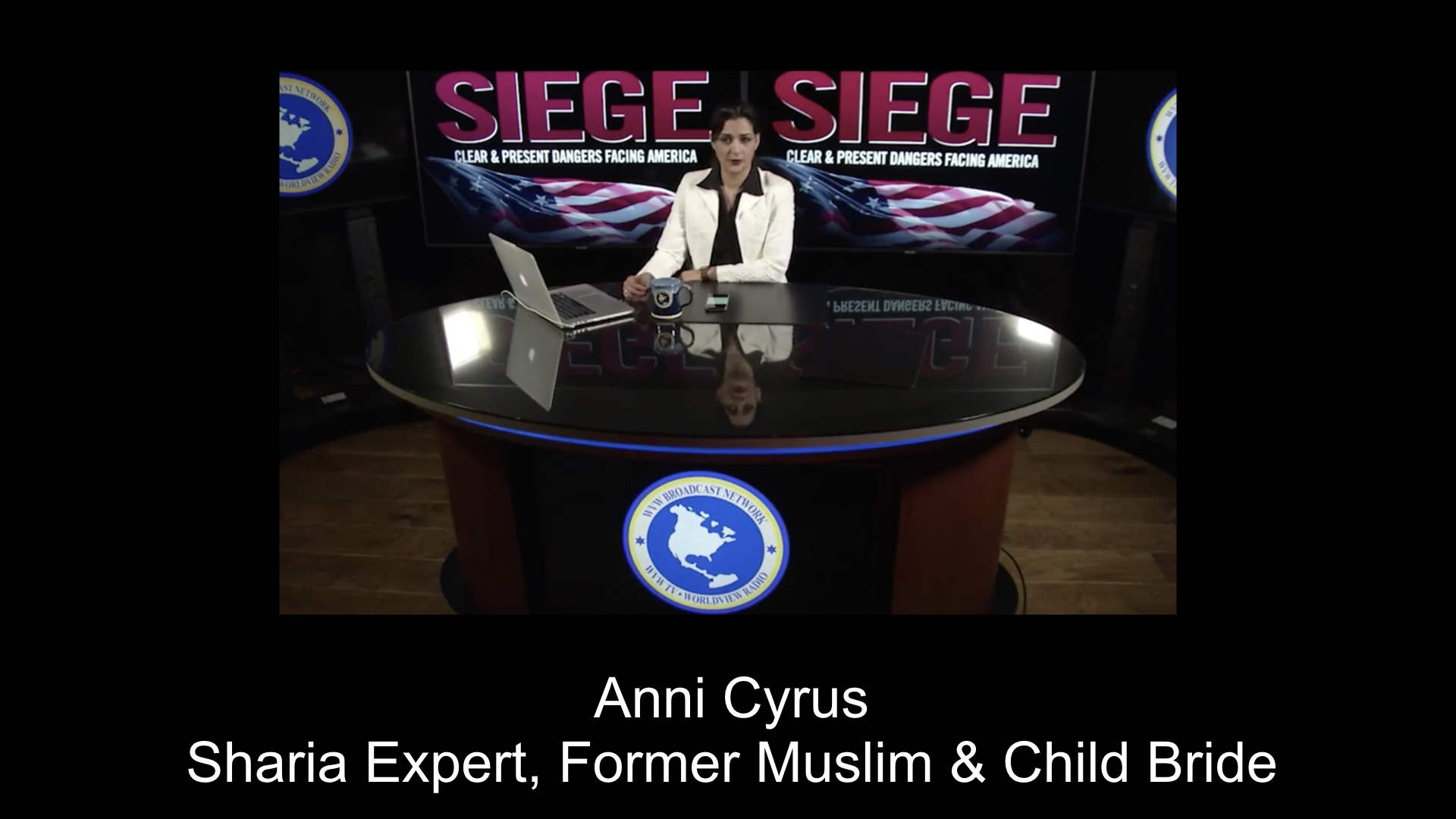 Anni Cyrus